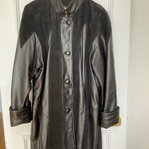 Elegant Black Leather ans suede Women's Coat